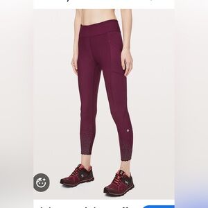 Lululemon sz 8 Tight Stuff scallop hem tights crops reflective detail burgundy
